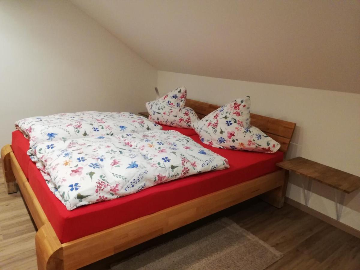 Emmerich S Neu Errichtete Dg-Wohnung Бад Вилдунген Екстериор снимка